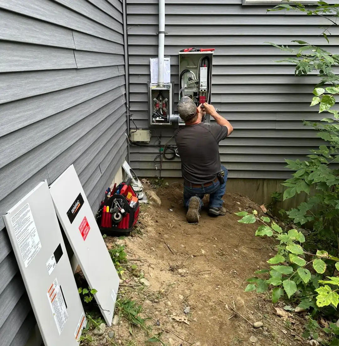 Utility meter base and service entrance cable replacement on Maine residence